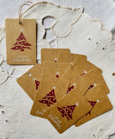 Bożonarodzeniowe zawieszki craft paper motyw choinka 50 Sztuk