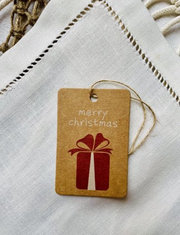 Weihnachtsanhänger aus Kraftpapier Motiv Geschenkpaket 25 Stück